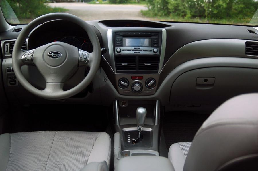 Subaru Forester 2.5 X Premium 2009 года  (фото 22 из 38)
